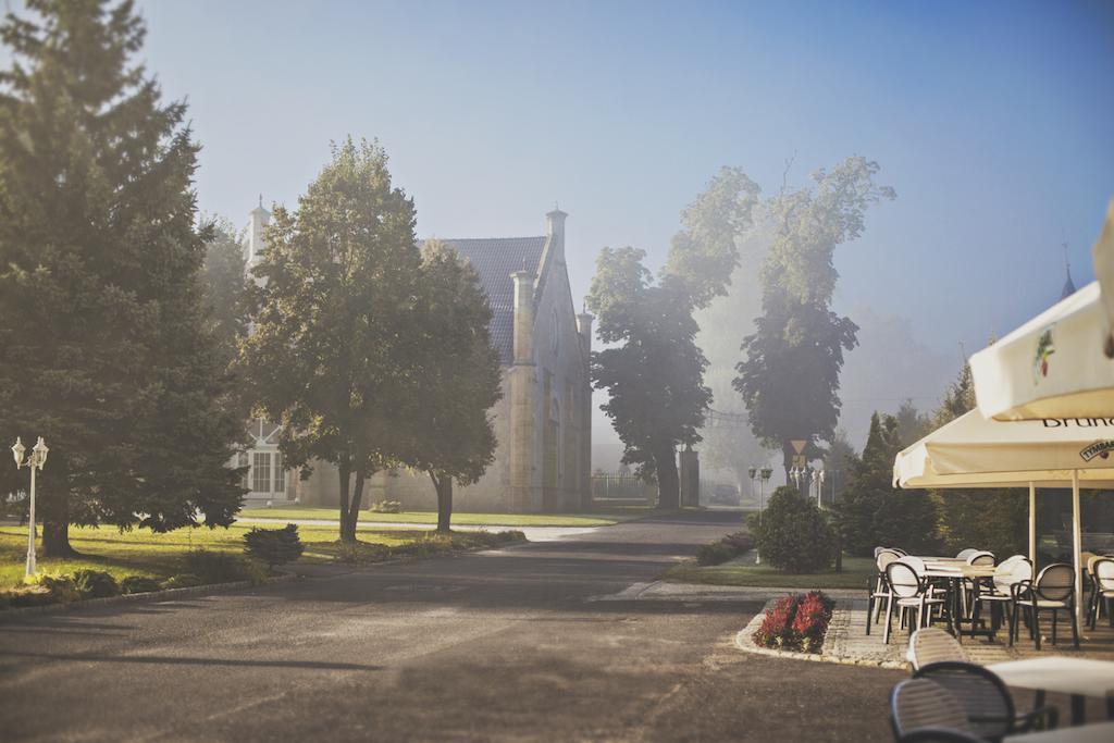 Schloss Braunau Löwenberg in Schlesien Exterior foto